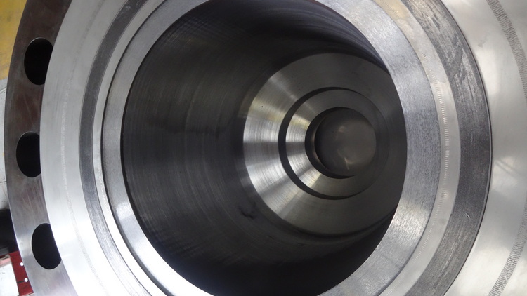 Flanged Closure for Nuclear Application